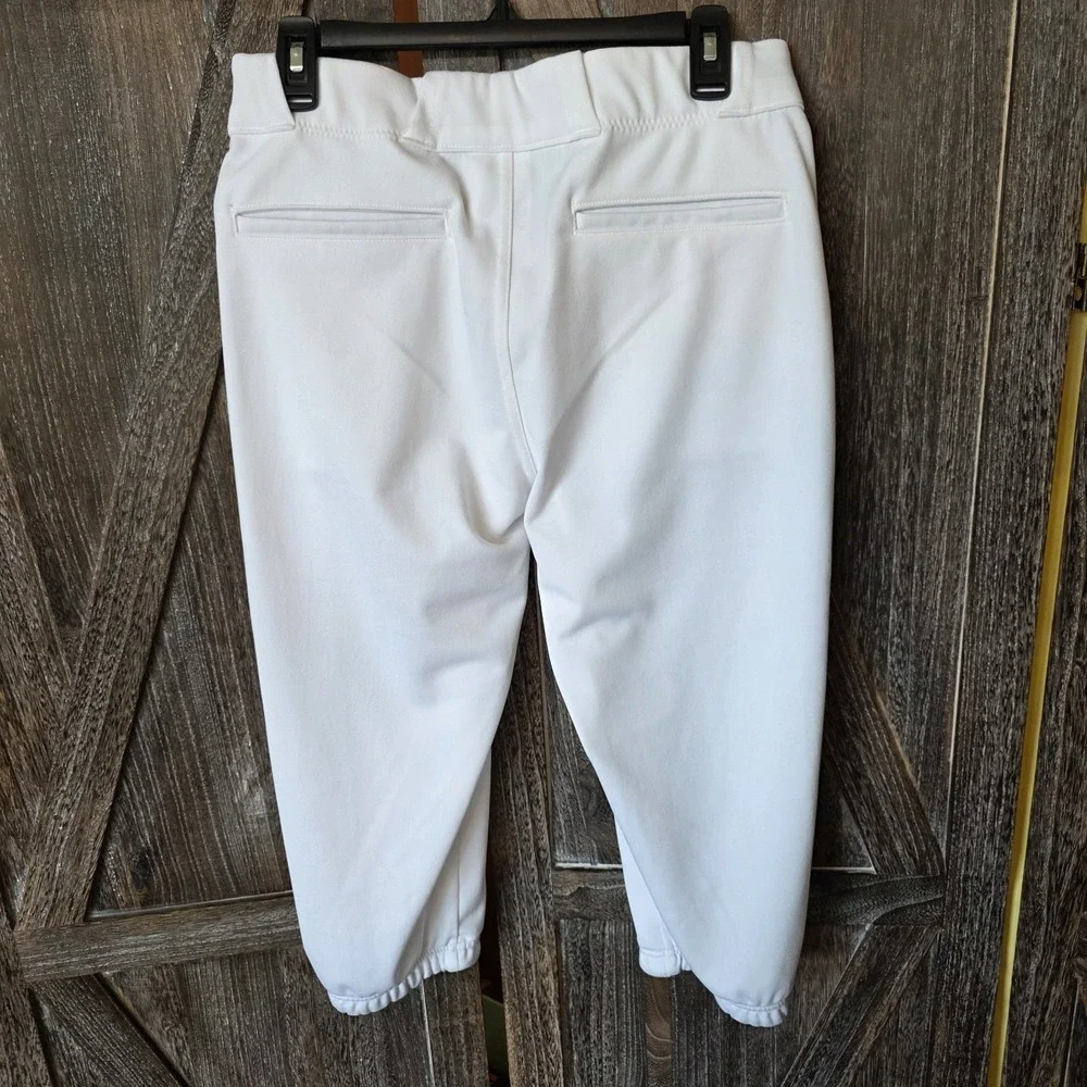 Under‎ Armour Pants Women's Size Medium White Softball Baseball Cropped Sports